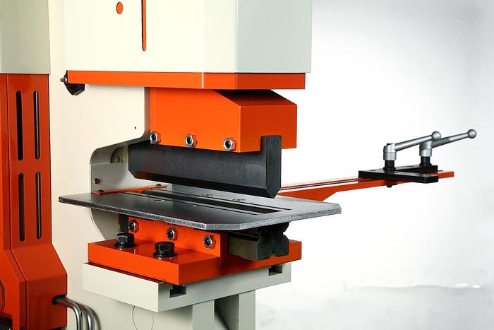 Sunrise IW-66KB – Hydraulic Ironworker