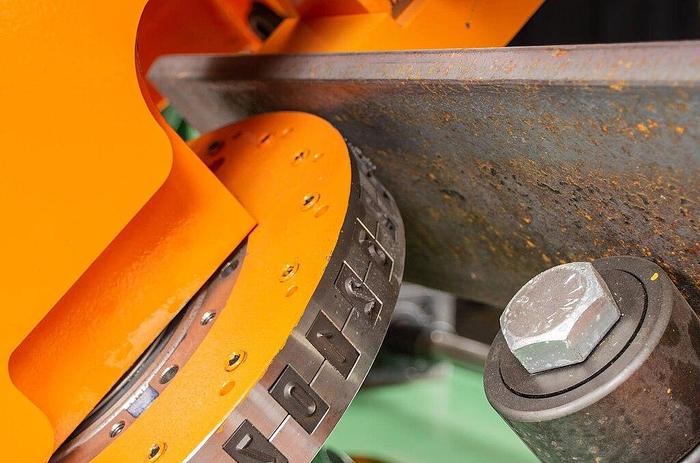 Anglemaster-663
Angle Line
Angle Capacity: 6.3" x 6.3" x 3/4"