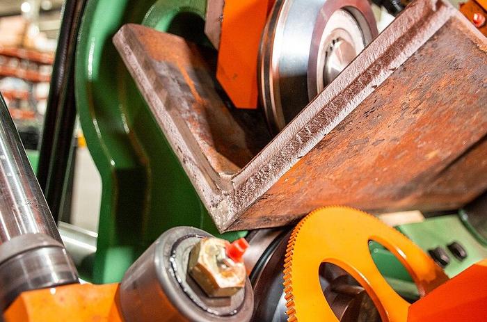 Anglemaster-663
Angle Line
Angle Capacity: 6.3" x 6.3" x 3/4"