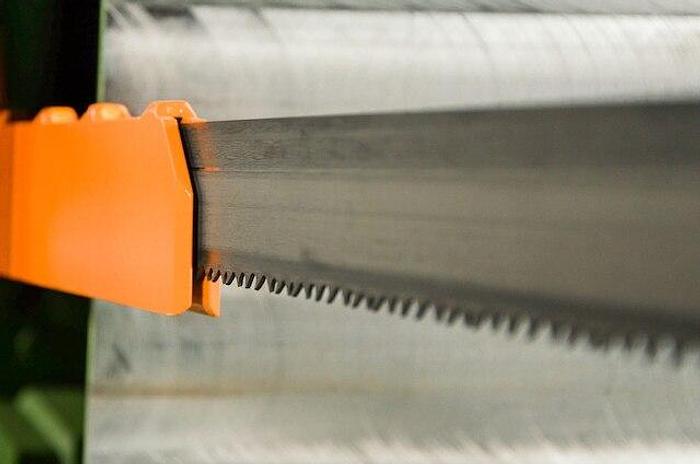 DG-1250
CNC Band Saw
Miter Cut Sawing