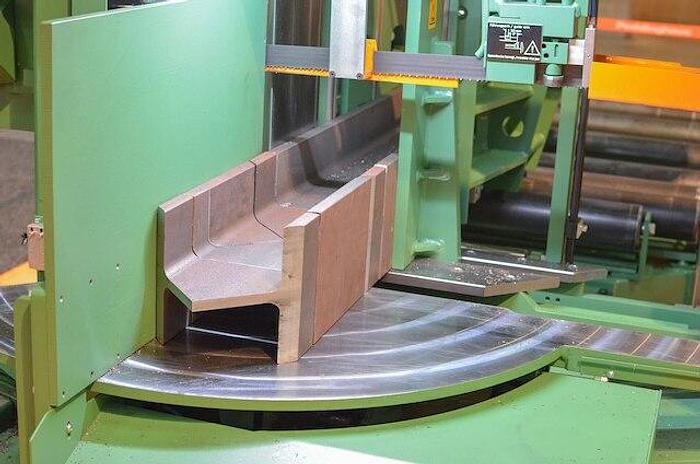 410-DGA
Double Miter Band Saw
Miter Cut Sawing