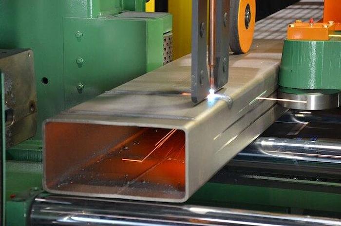 ABCM-1250
CNC Beam Coping Machine
Type of Thermal Cutting: Oxy-Fuel