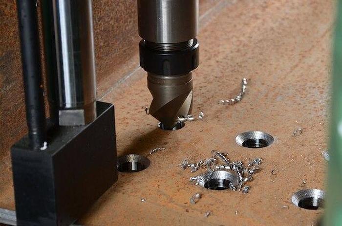 BDL-1250/9D
Beam Drill Line
9 Spindle Drill