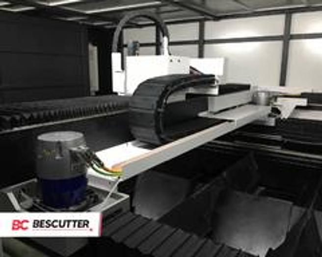 MACH SPEED 5'x10' | 6000W -20000W | Fiber Laser Cutter Fully Enclosed with Hydraulic Shuttle Table
