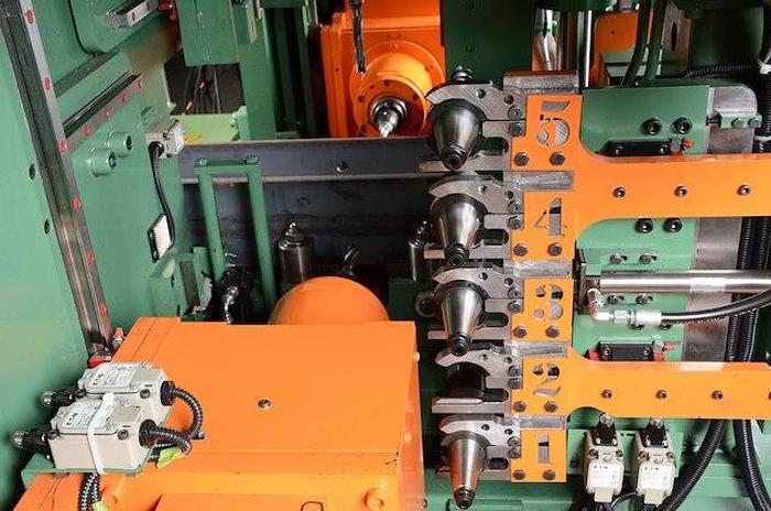 Peddi XDM-630
CNC Drill Saw Line
Carbide 3 Spindle Drill