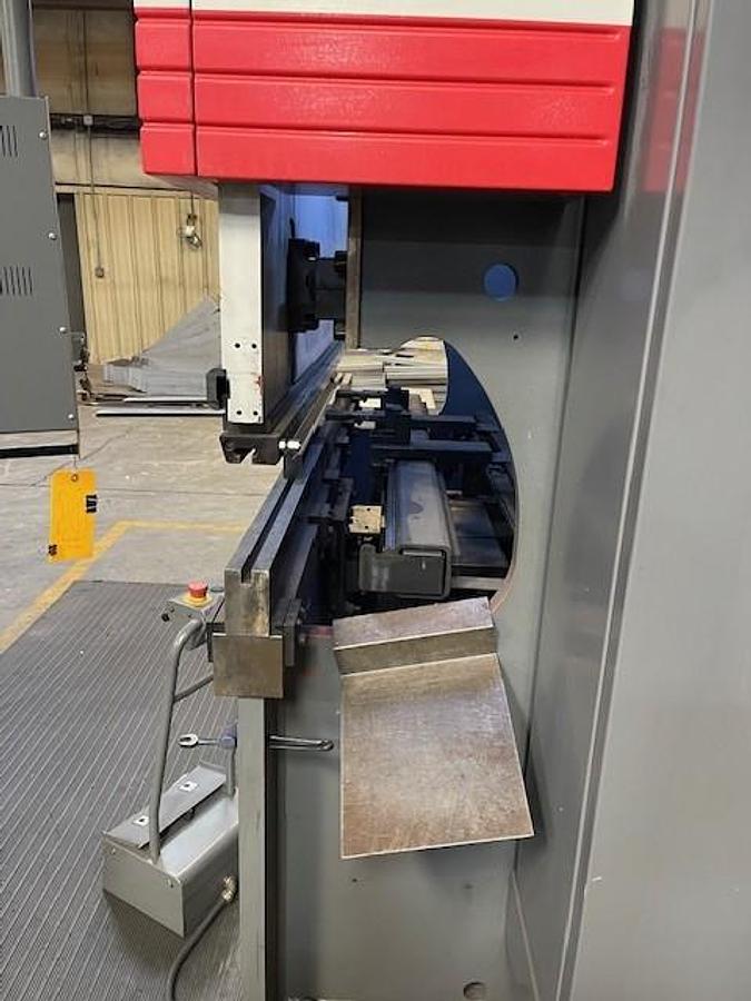 Used DIAMOND PRESS BRAKE MODEL BB 6020