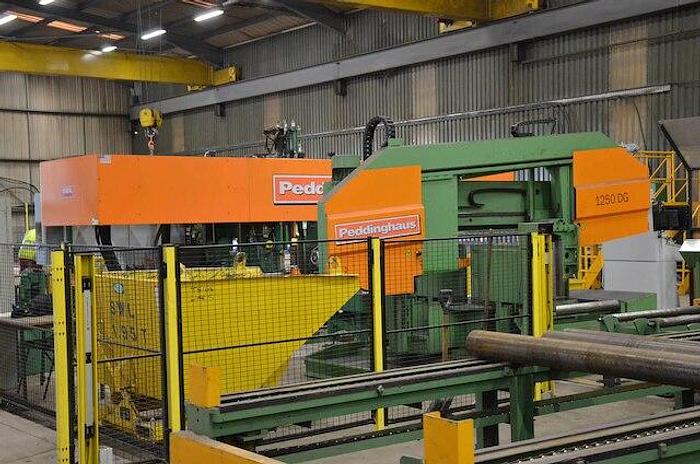 DG-1250
CNC Band Saw
Miter Cut Sawing