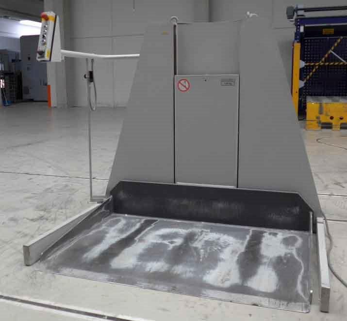 Used Polar LW 12006 stacking lift