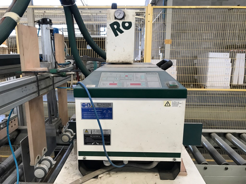 Usato 2002 Linea di imballaggio per lettini o prodotti similari