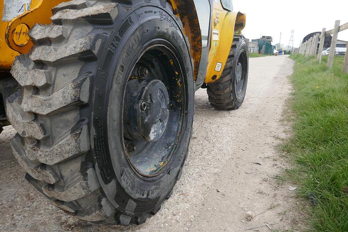 Used 2011 JCB 520-40