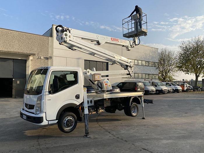 Used 2013 RENAULT MAXITY CON PIATTAFORMA CMC TB 240