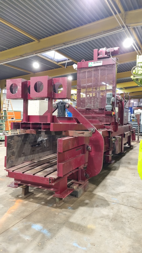Refurbished Ballenpresse Avermann, Typ AVOS 1410M, Presskraft 70 t