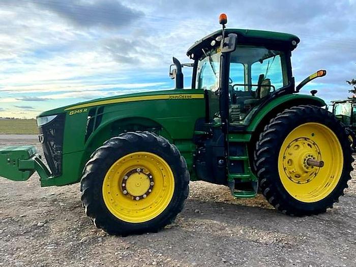 Used 2015 John Deere 8245R Tractor w/ IVT ** 5200 hrs **