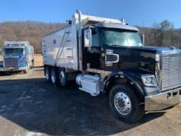 Used 2017 FREIGHTLINER Coronado 122SD