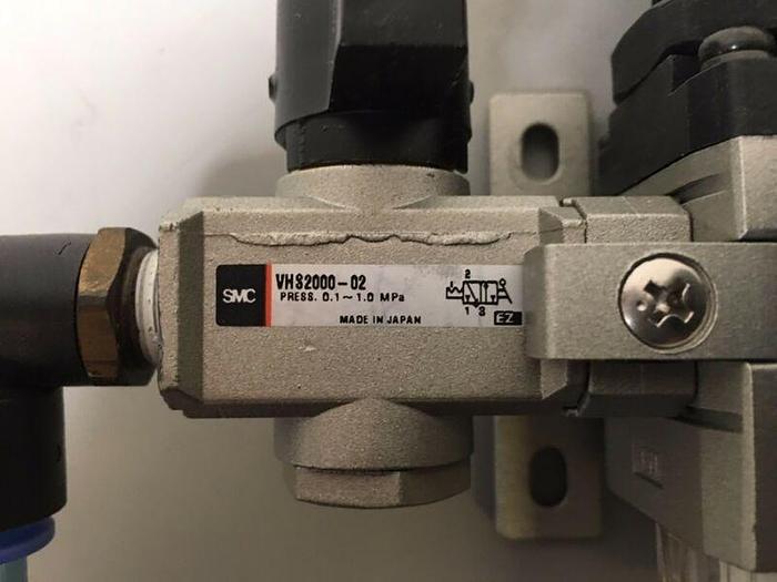 Used SMC AW2000-02 Filter Regulator, VHS2000-02 Pneumatic Residual Valve & IS1000