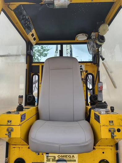 Used Simon 2110 Aircraft Deicer (2,100 gallon tank cap) on Ford F800 Chassis