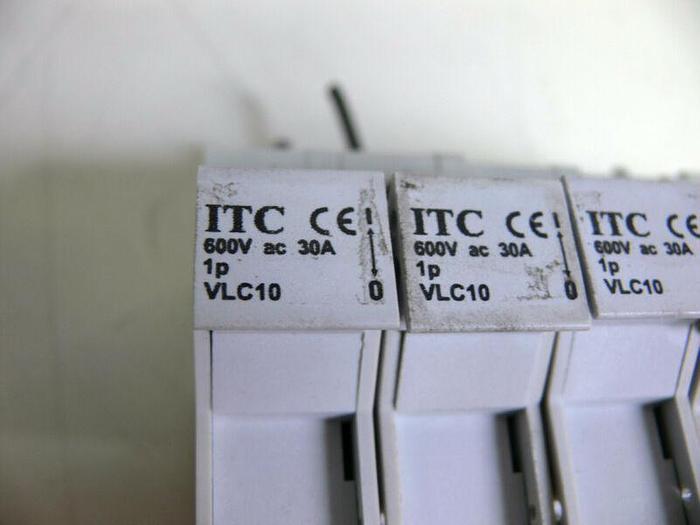Used Lot of 6 ITC VLC10 LR 106309 400 Series Fuse Holders w/ Fuses