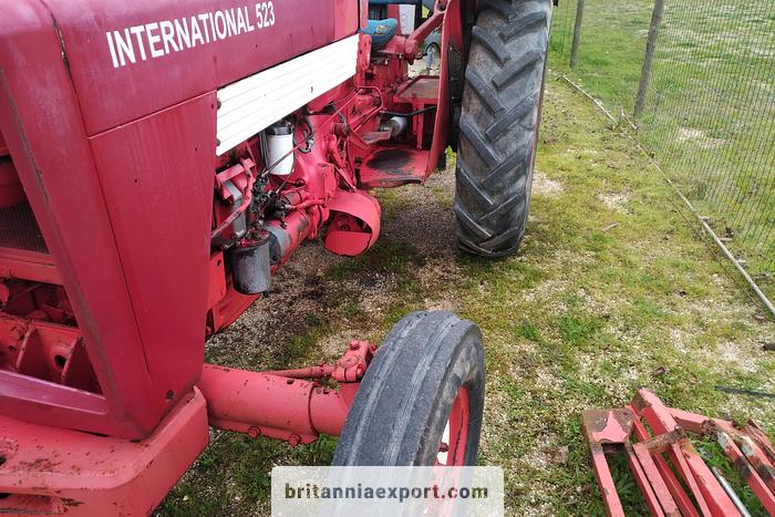 Used 1966 McCormick International 523 farm tractor