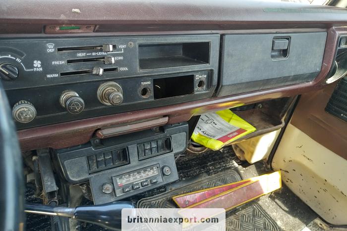 Used 1984 TOYOTA Dyna BU30 3.0 diesel 6 tyres 5.5 ton truck.