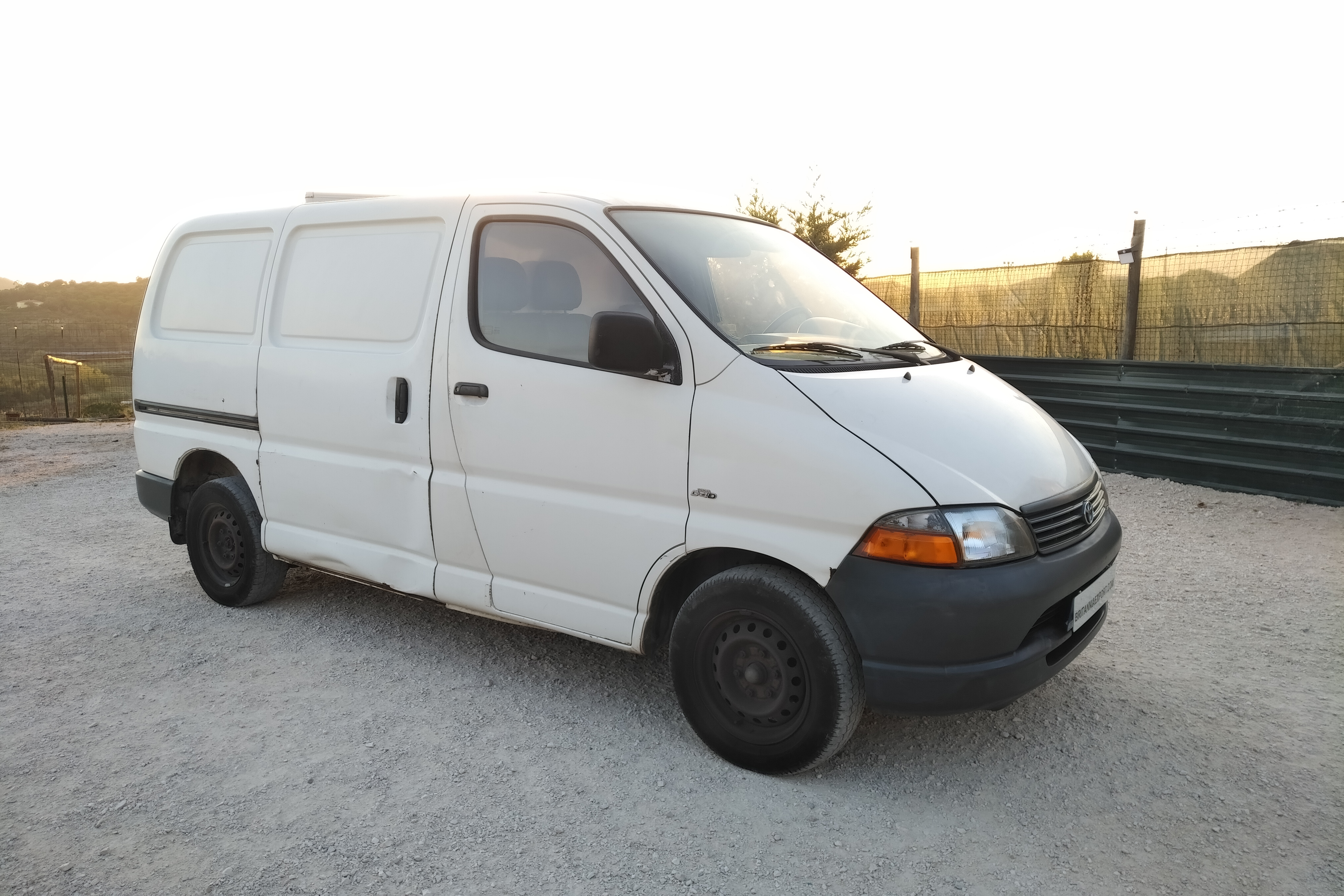 Used 2004 Toyota Hiace 2.5 D-4D Insulated Cold Room Panel Van
