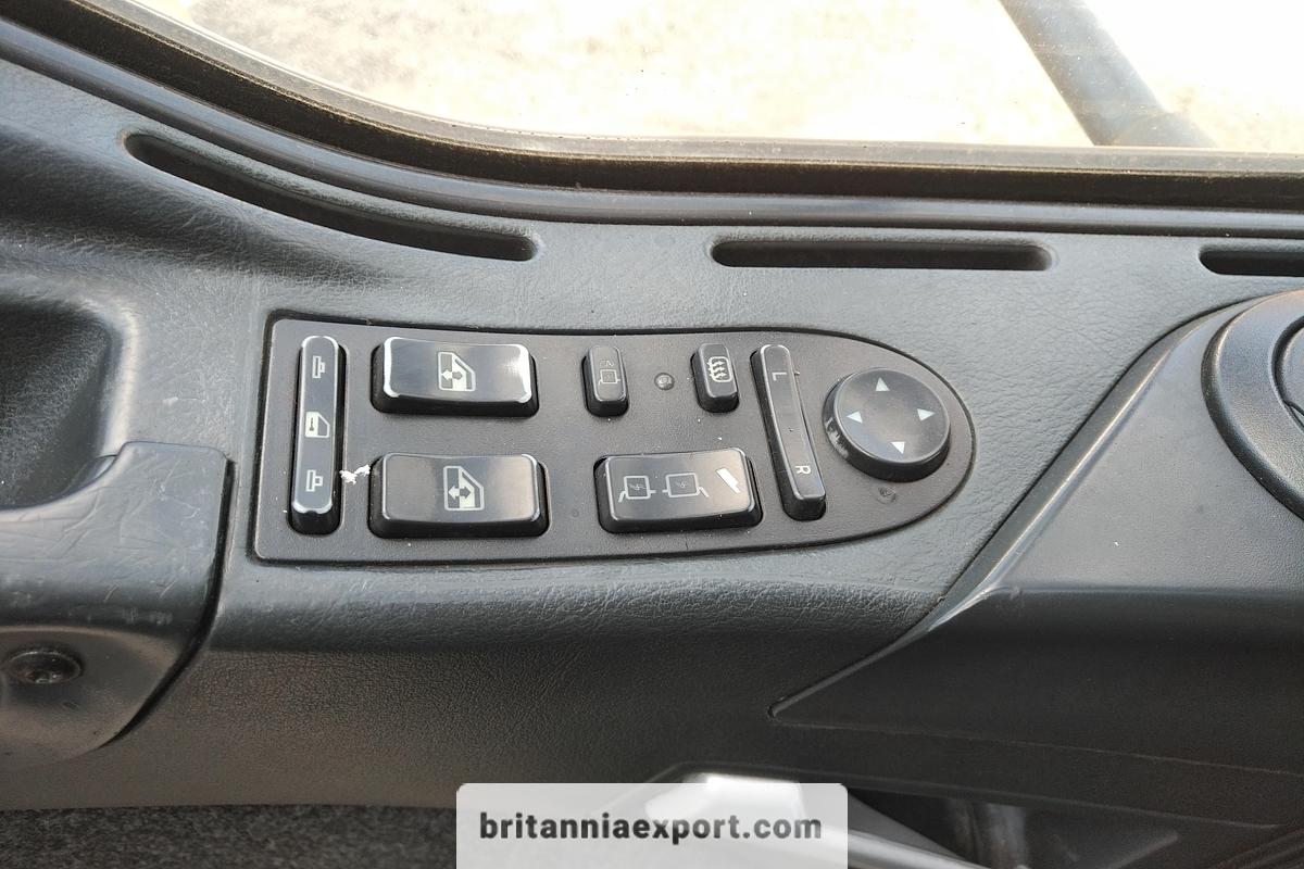 Used 2002 MAN TGA 26.360 | 6x2 | Curtainsider Truck |  with Tail Lift