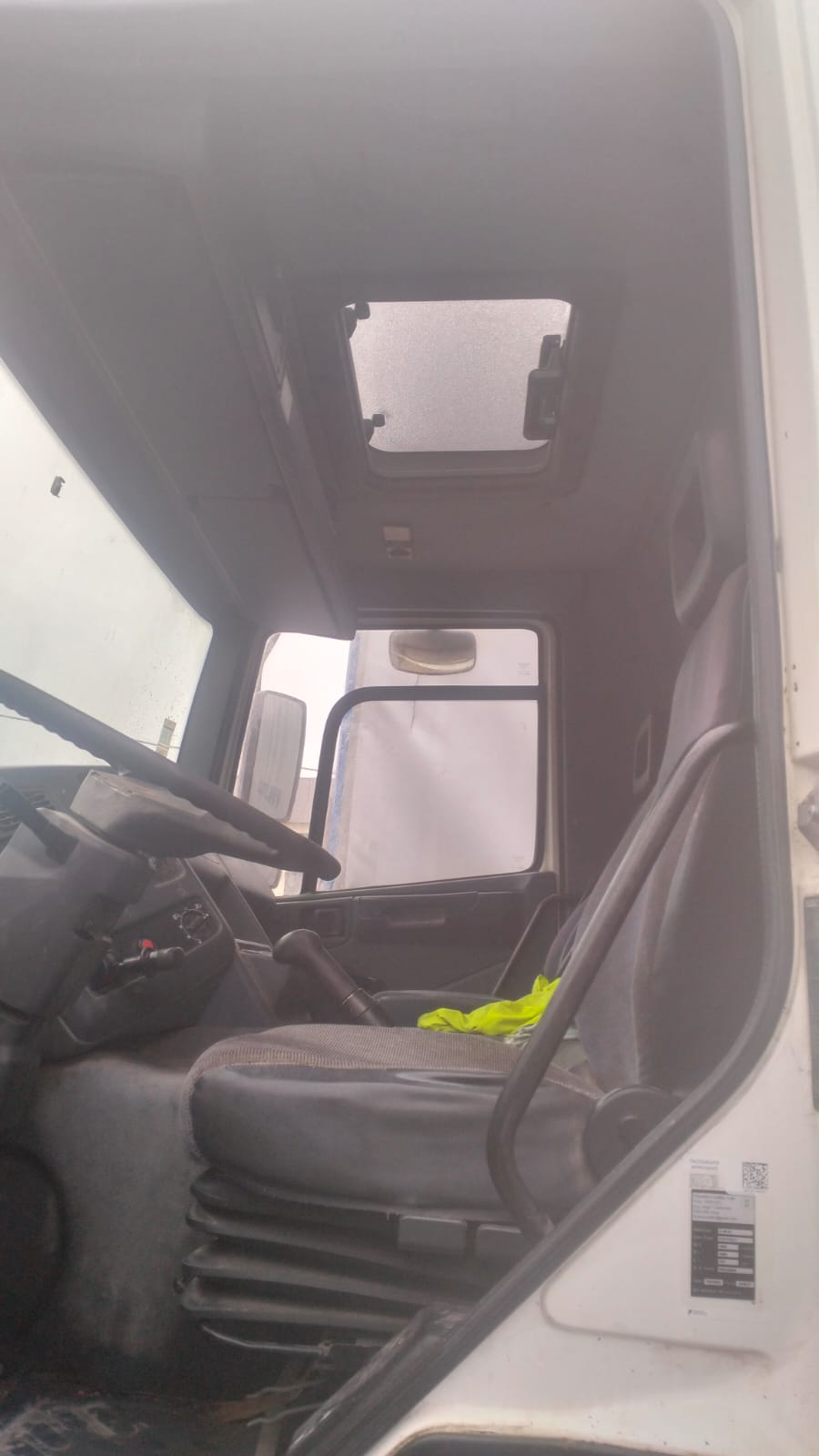 Used 1996 DAF 65 210 ATI | Euro 2 | 19 Ton | On Springs | Dropside Truck With HIAB Crane