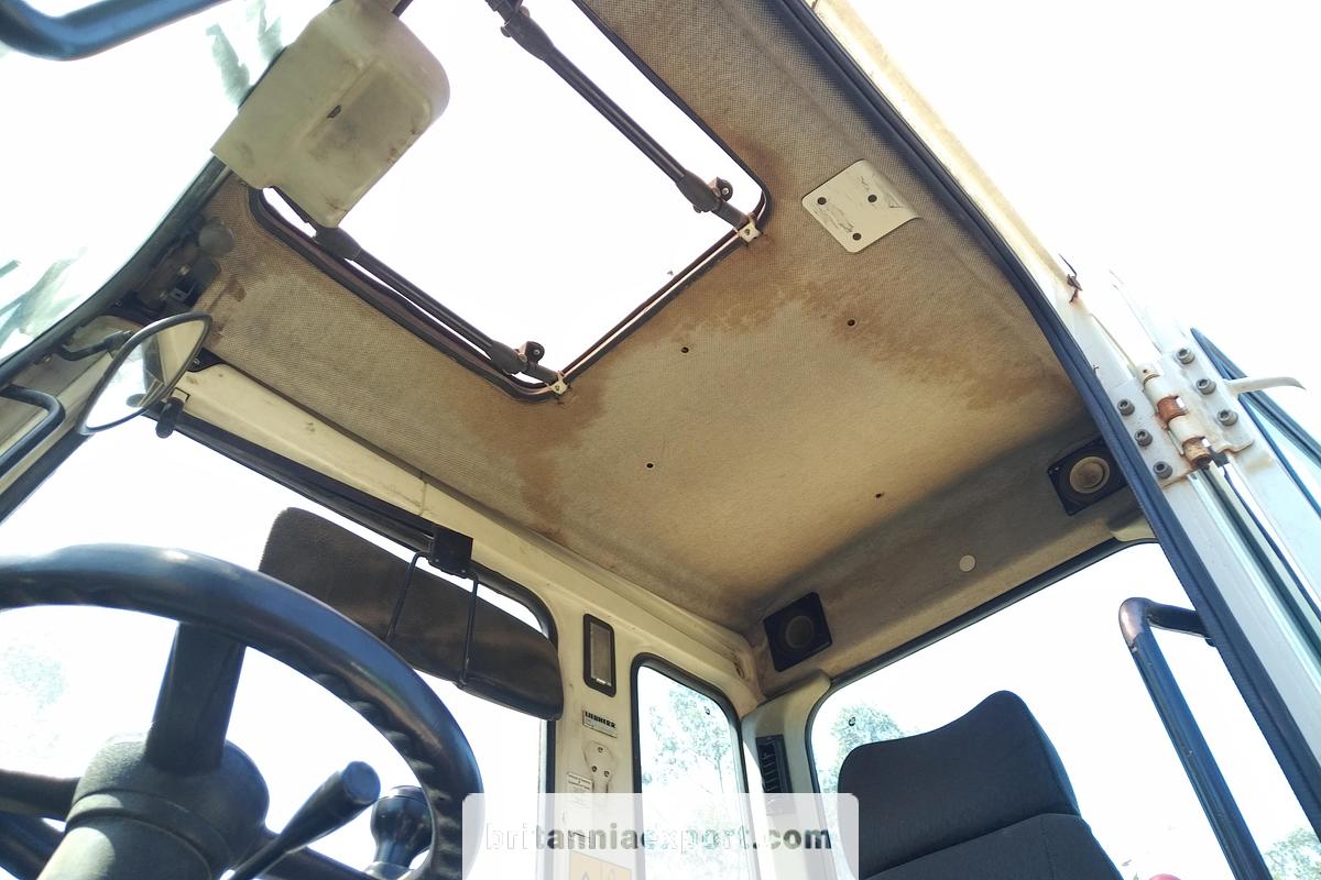 Used 2001 LIEBHERR  A924 Litronic Wheeled Excavator with Grab | Front Blade