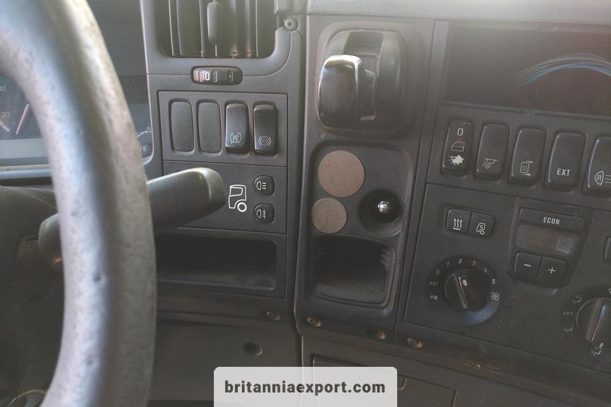 Used 2006 SCANIA R580 V8 Topline Manual Retarder Tractor Unit