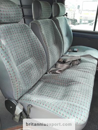 Used 1994 Hyundai H100 2.5 diesel 6 seats minibus.