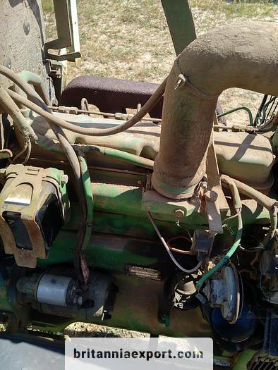 Used 1987 JOHN DEERE 2250 farm tractor.