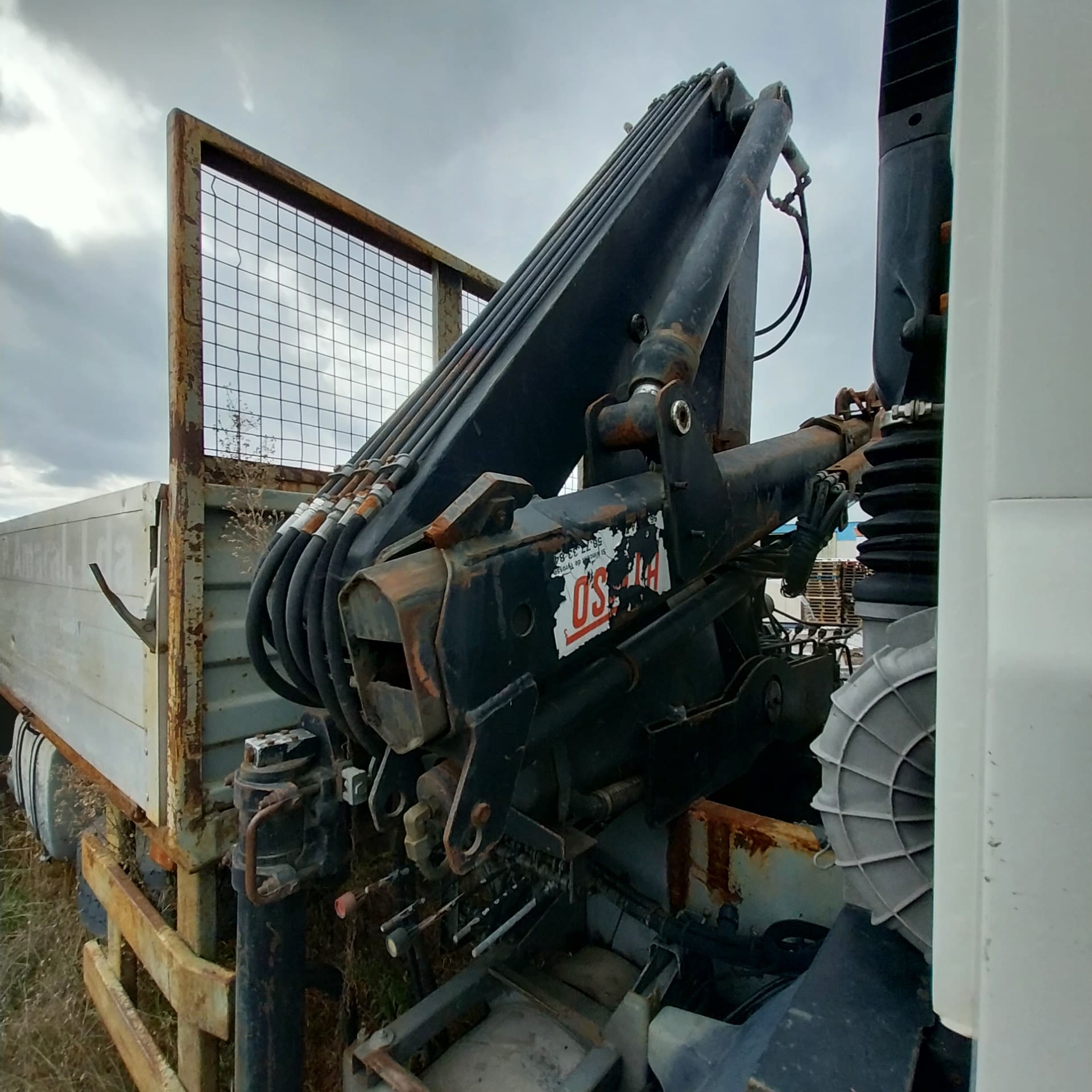 Used 1996 DAF 65 210 ATI | Euro 2 | 19 Ton | On Springs | Dropside Truck With HIAB Crane