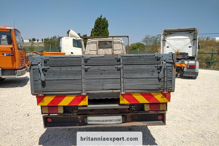 Used 1984 TOYOTA Dyna BU30 3.0 diesel 6 tyres 5.5 ton truck.