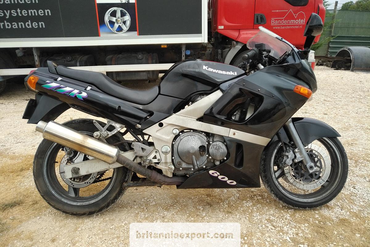 Used 1994 KAWASAKI ZZR600 Sports Touring Motorcycle Classic Japanese Sports Bike 42041 km 2 Owners from New