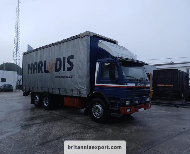 Used 1993 SCANIA P 93M 250 6X2 8 tyres 26 ton curtainsider truck
