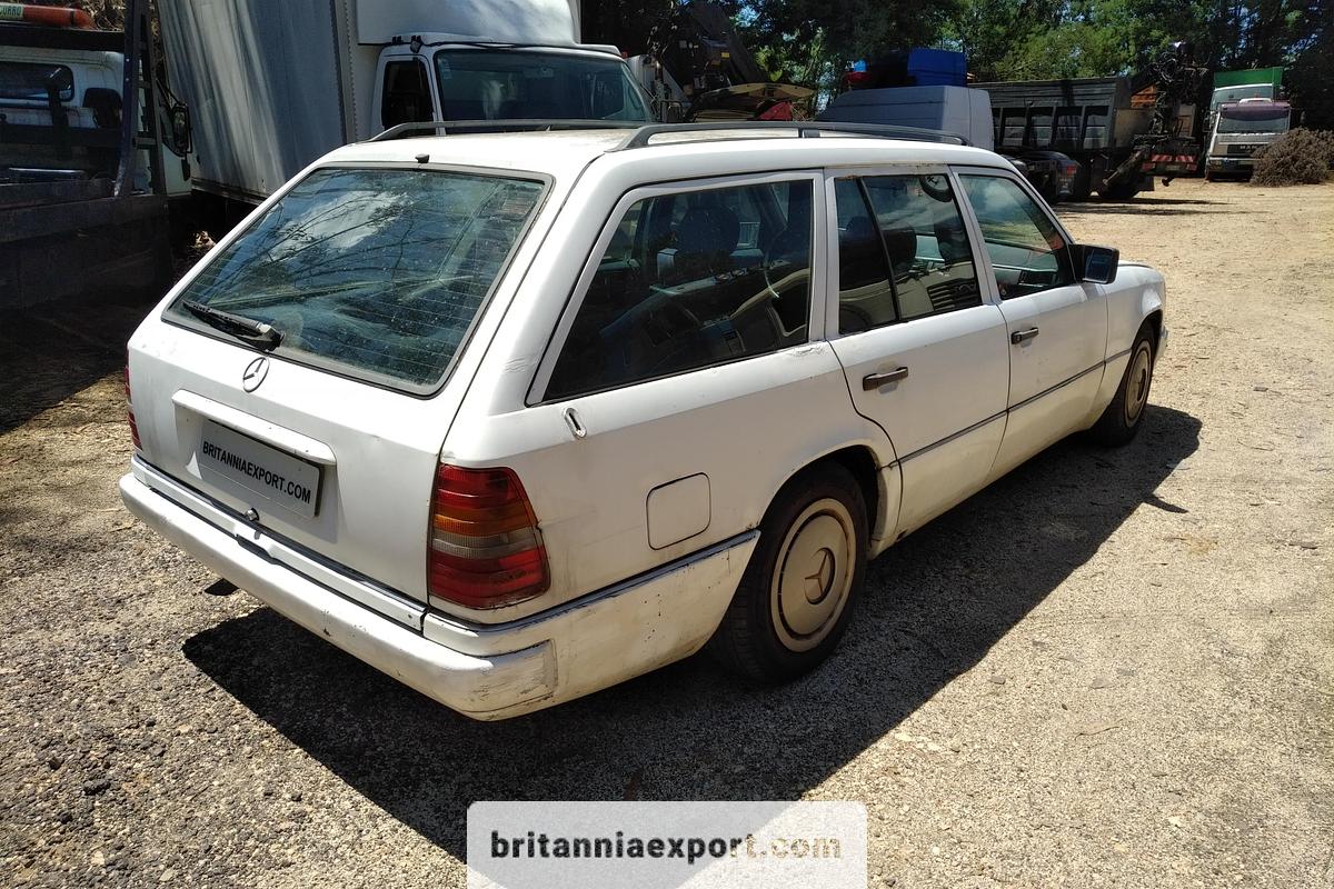 Used MERCEDES-BENZ W124 200 TD 2.0 Diesel 4 Cylinder Estate Car