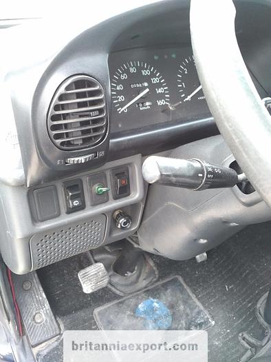 Used 1994 Hyundai H100 2.5 diesel 6 seats minibus.