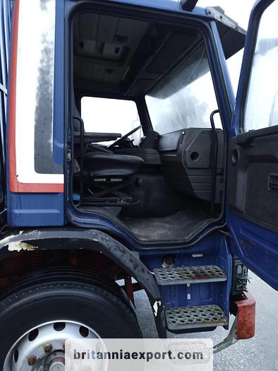 Used 1993 SCANIA P 93M 250 6X2 8 tyres 26 ton curtainsider truck