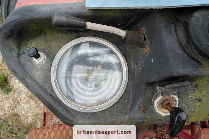Used 1980 International 433 SA 2.5 diesel 4X2 farm tractor