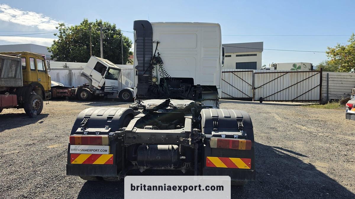 Used 2001 VOLVO FH12 420 Manual Tractor Unit with Hydraulics Air Con