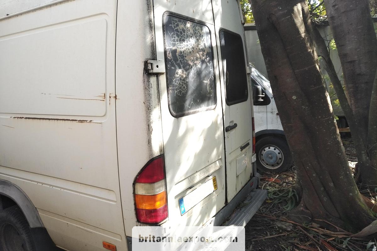 Used 2000 MERCEDES-BENZ 416 CDI | LWB | Twin Wheel | Refrigerated Van (Engine Knocking)