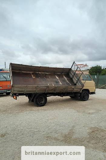 Used 1981 MITSUBISHI Canter FE110 2.7 diesel 5.5 ton tipper.