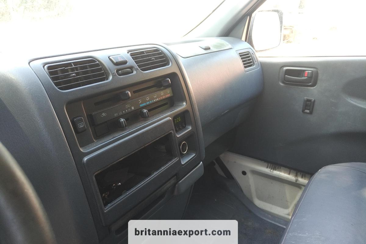 Used 2002 Toyota Hiace 2.5 D-4D Insulated Cold Room Panel Van