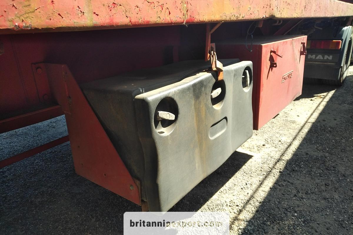 Used 1991 Trouillet  ST3340 Heavy Duty Flatbed Semi-Trailer Container Twist Locks 33500 Kg GVW