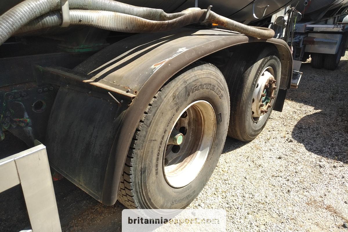 Used 1997 SCANIA 124 L 400 6x2 Stainless Steel Food Tanker Truck