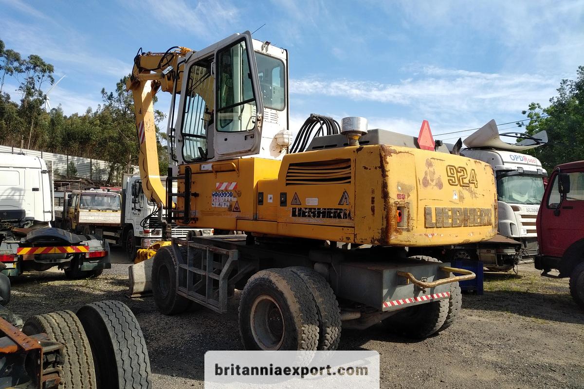 Used 2001 LIEBHERR  A924 Litronic Wheeled Excavator with Grab | Front Blade