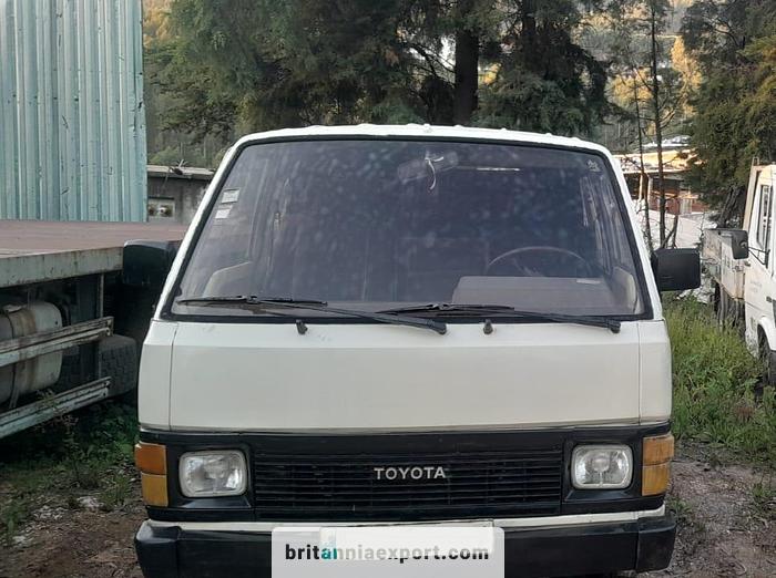 Used 1989 TOYOTA Hiace LH51 2.4 diesel 9 seats minibus