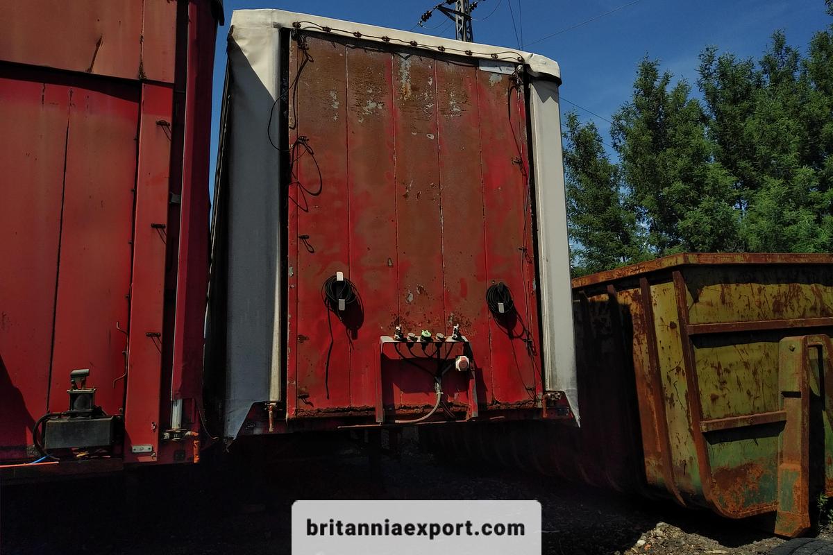 Used 1997 Curtainsider Semi-Trailer RoR Axles Drum Brakes