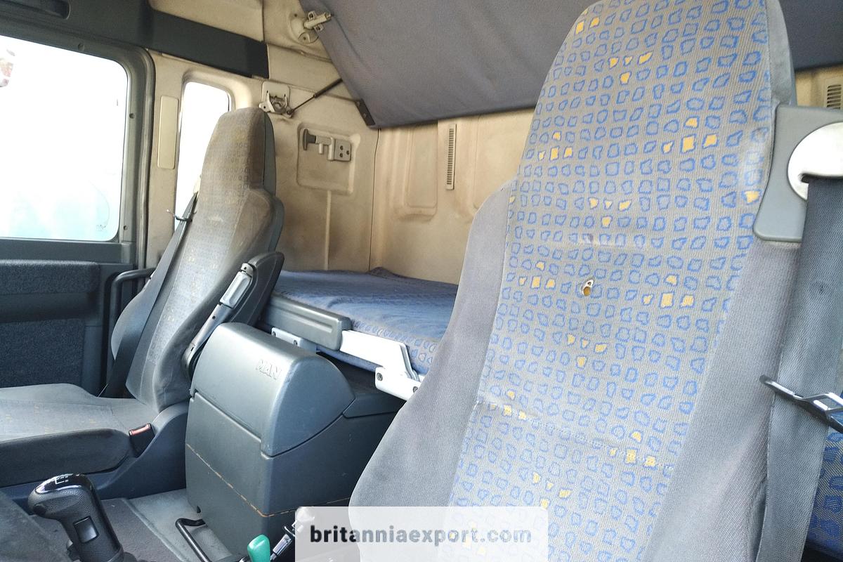 Used 2002 MAN TGA 26.360 | 6x2 | Curtainsider Truck |  with Tail Lift