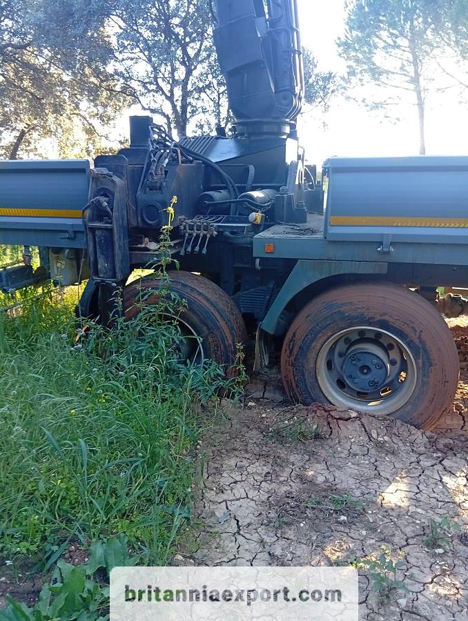 Used 1991 SCANIA P 113H 320 | 6x6 10 Tyres |  26 Ton | Truck with HIAB 450 Crane