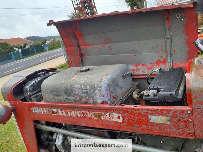 Used 1960 Massey Ferguson 65 4 cylinder diesel farm tractor